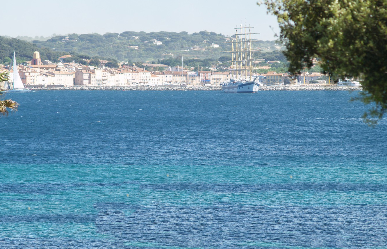 Vue de la mer avec en fond, Saint Tropez